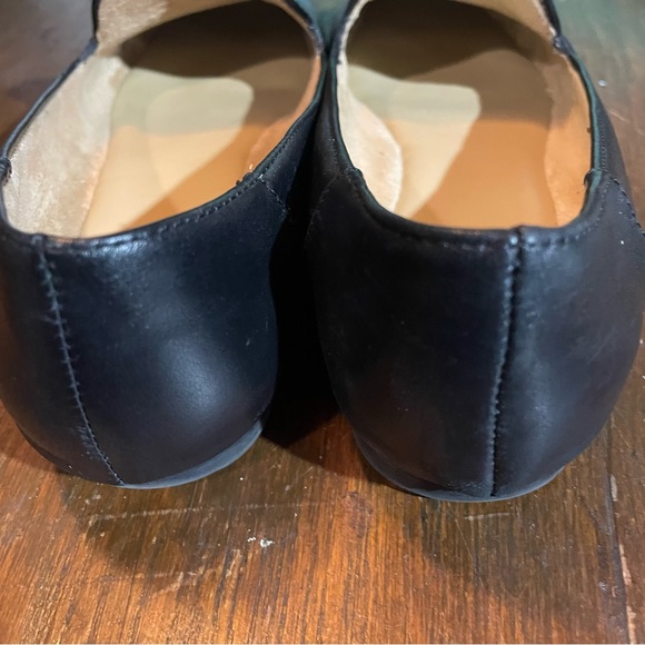 Naturalized Black leather loafers size 7M - Picture 5 of 7